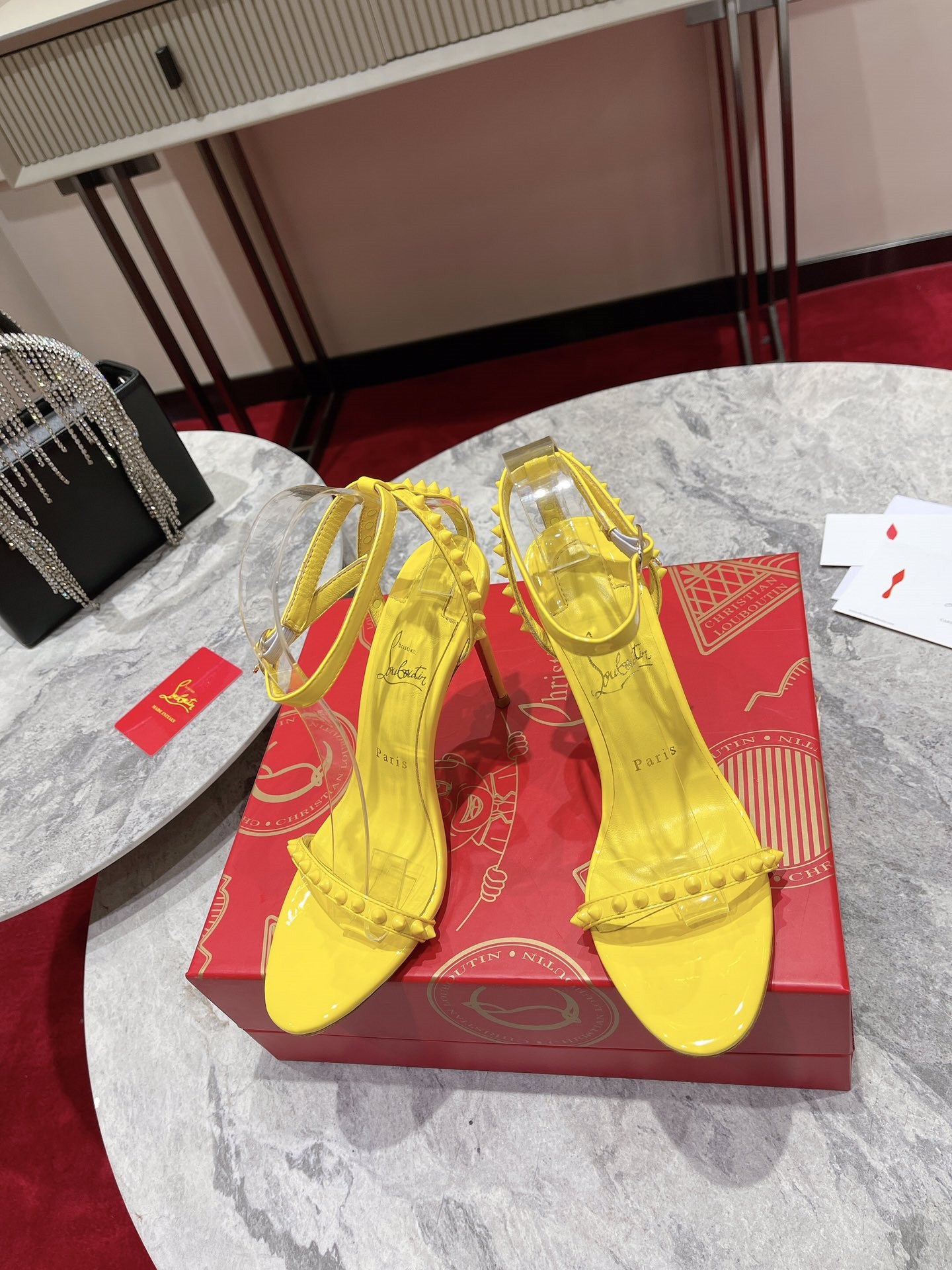 High Quality Luxury Christian Louboutin Spiked Strappy Sandals – Style 52372 product detail
