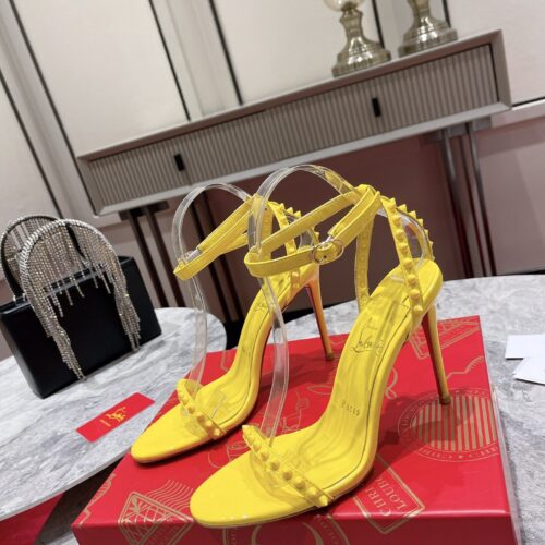 High Quality Luxury Christian Louboutin Spiked Strappy Sandals – Style 52372 product detail