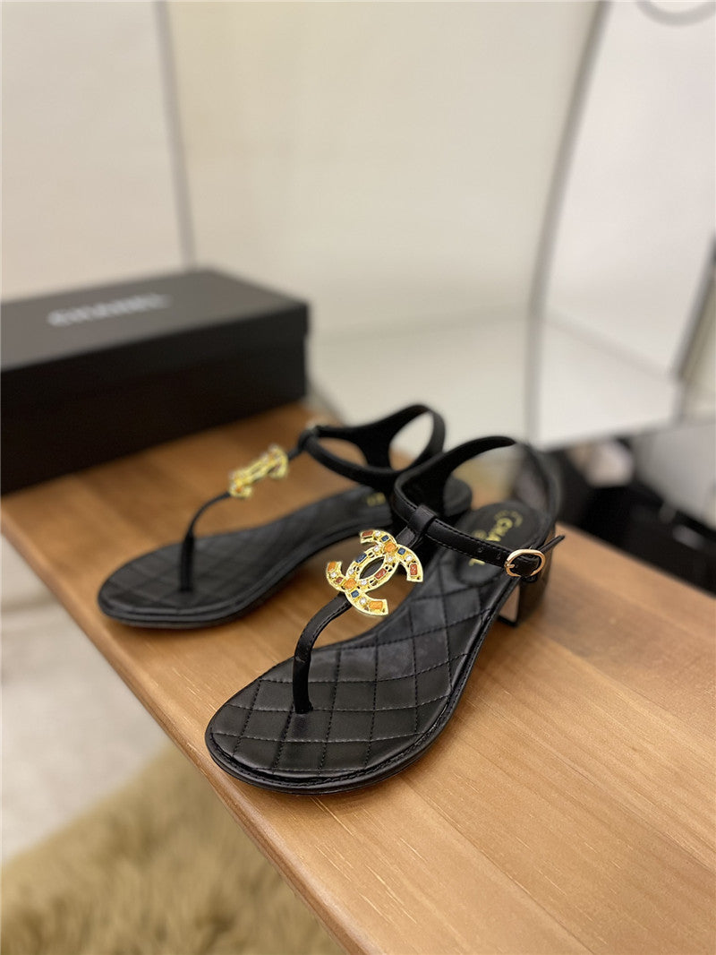 High Quality Luxury Chanel Pearl Buckle Classic Thong Sandals product detail