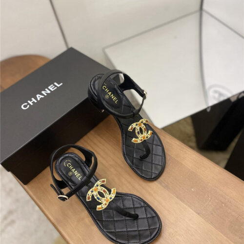 High Quality Luxury Chanel Pearl Buckle Classic Thong Sandals