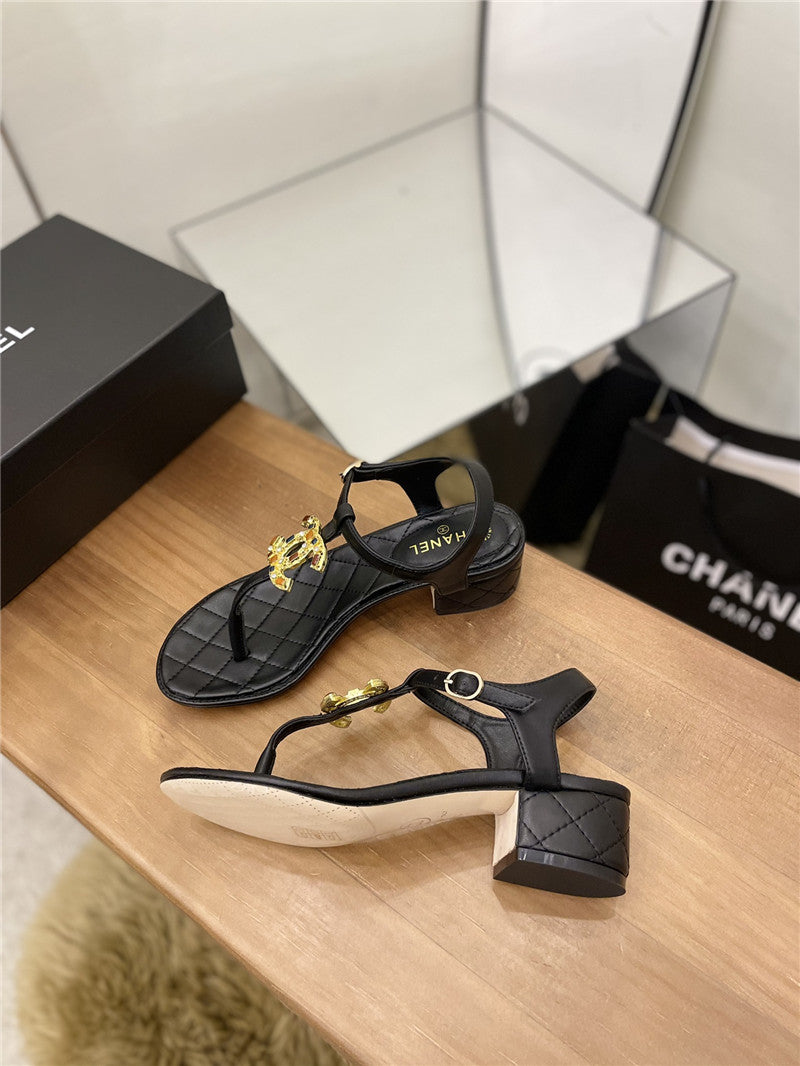 High Quality Luxury Chanel Pearl Buckle Classic Thong Sandals product detail