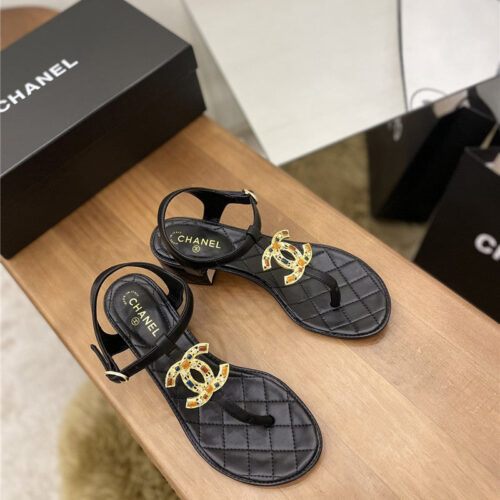 High Quality Luxury Chanel Pearl Buckle Classic Thong Sandals product detail