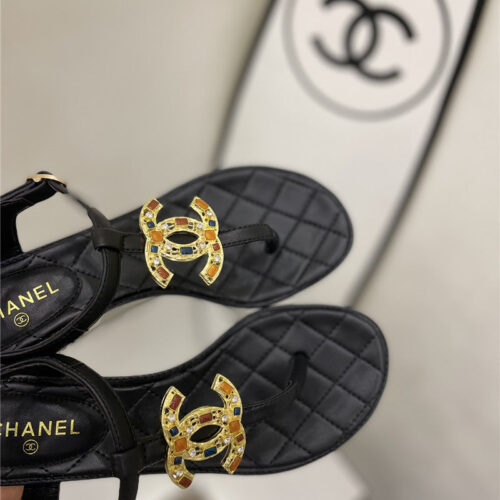 High Quality Luxury Chanel Pearl Buckle Classic Thong Sandals product detail