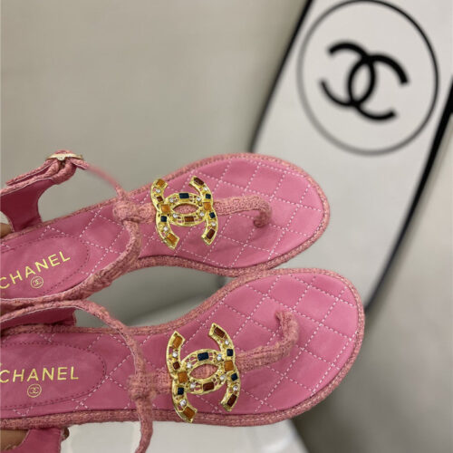 High Quality Luxury Chanel Pearl Buckle Classic Thong Sandals – Style 46374 product detail