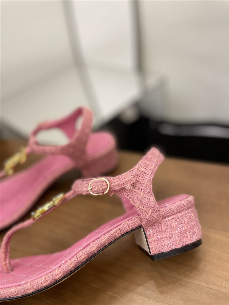 High Quality Luxury Chanel Pearl Buckle Classic Thong Sandals – Style 46374 product detail