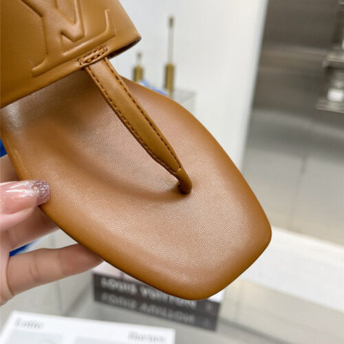 High Quality Luxury Louis Vuitton Flat Slippers – Style 00387 product detail