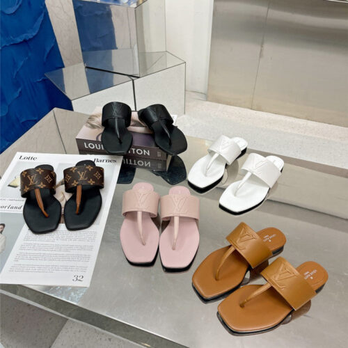 High Quality Luxury Louis Vuitton Flat Slippers product detail