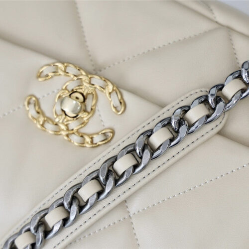 High Quality Luxury Chanel 19 Bag Small – Style 46768 product detail