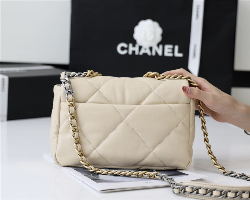 High Quality Luxury Chanel 19 Bag Small – Style 46768 product detail