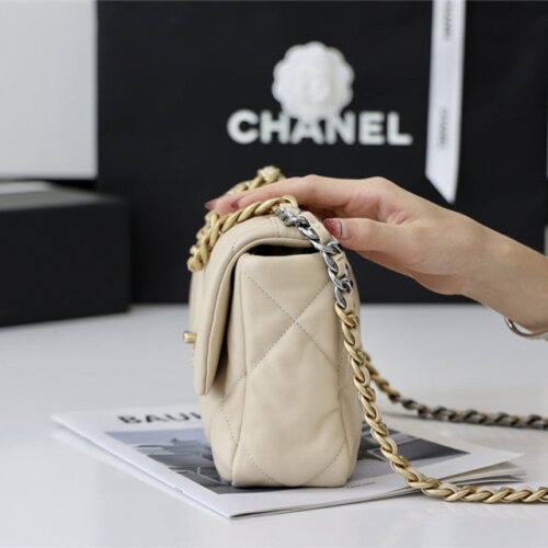 High Quality Luxury Chanel 19 Bag Small – Style 46768 product detail