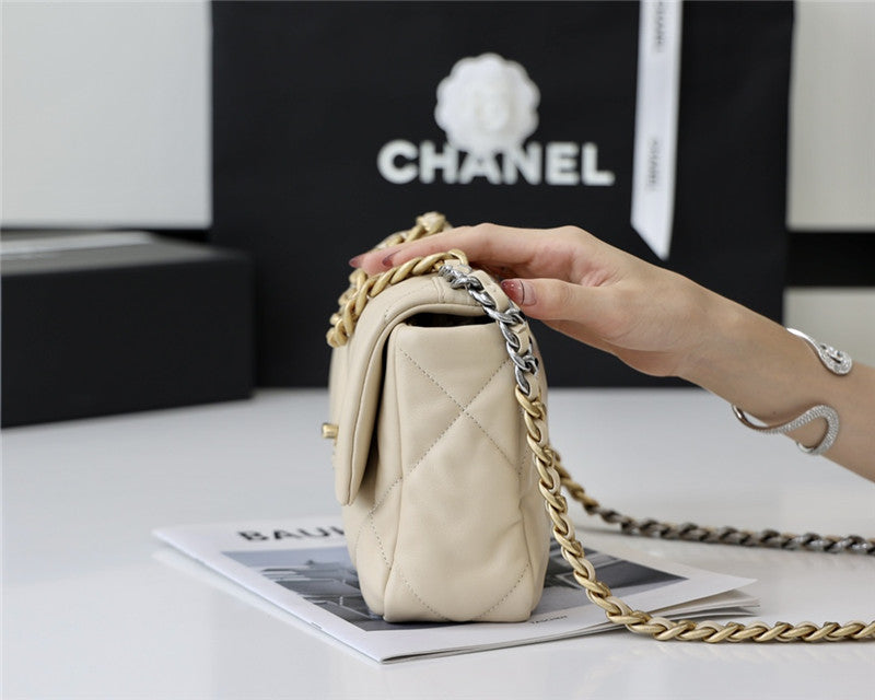 High Quality Luxury Chanel 19 Bag Small – Style 46768 product detail