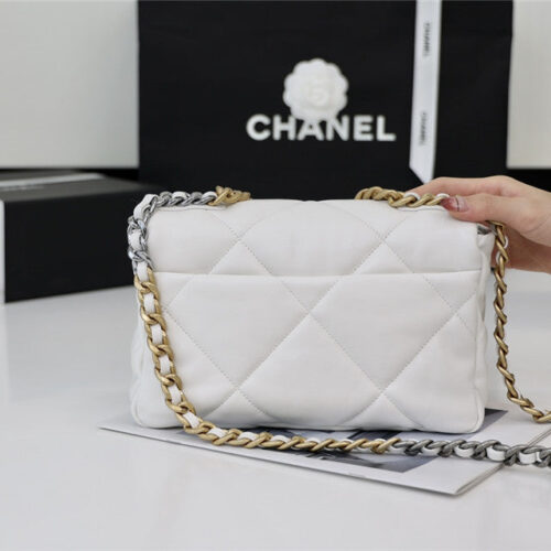 High Quality Luxury Chanel 19 Bag White product detail