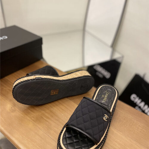 High Quality Luxury Chanel Diamond Wedge Slippers product detail