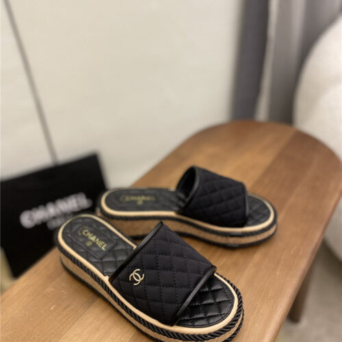 High Quality Luxury Chanel Diamond Wedge Slippers