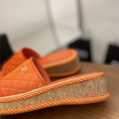 High Quality Luxury Chanel Diamond Wedge Slippers – Style 71750 product detail