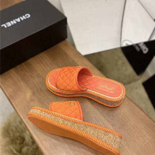 High Quality Luxury Chanel Diamond Wedge Slippers – Style 71750 product detail