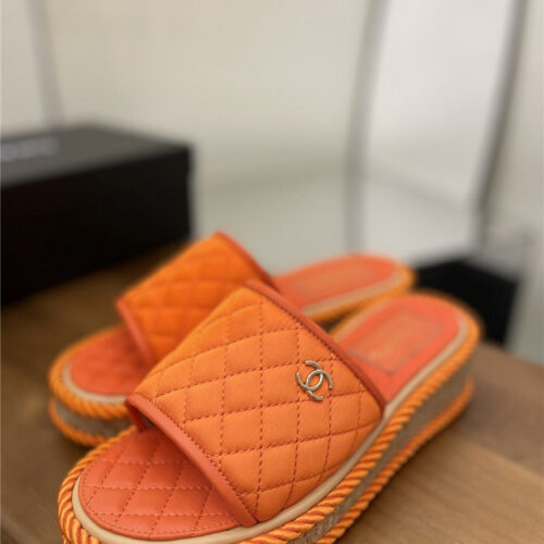 High Quality Luxury Chanel Diamond Wedge Slippers – Style 71750 product detail
