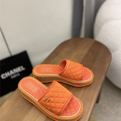 High Quality Luxury Chanel Diamond Wedge Slippers – Style 71750