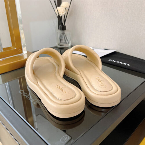 High Quality Luxury Chanel Flat Sandals Slippers – Style 73190 product detail
