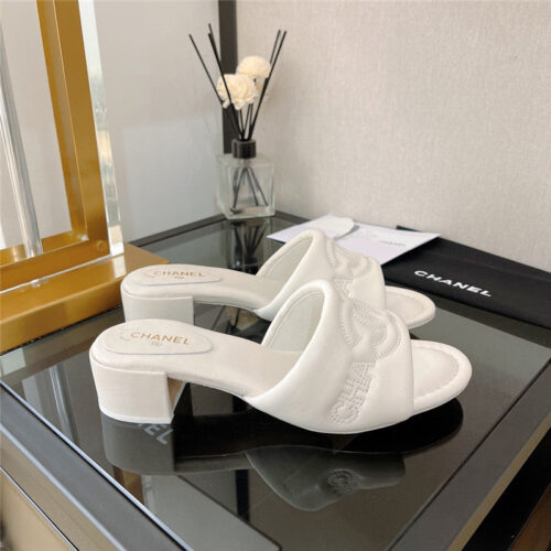 High Quality Luxury Chanel Chunky Heel Sandals Slippers product detail