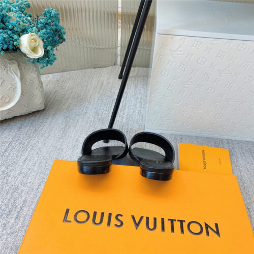 High Quality Luxury Louis Vuitton Revival Flat Slippers – Style 34691 product detail