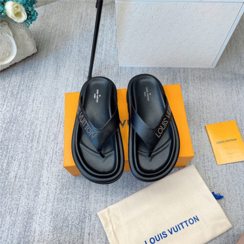 High Quality Luxury Louis Vuitton Platform Flip-Flops – Style 32163