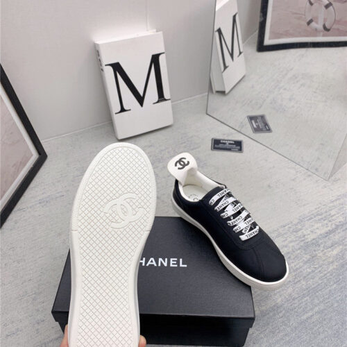 High Quality Luxury Chanel Classic Graffiti Sneakers product detail
