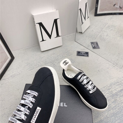 High Quality Luxury Chanel Classic Graffiti Sneakers product detail