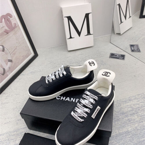 High Quality Luxury Chanel Classic Graffiti Sneakers product detail