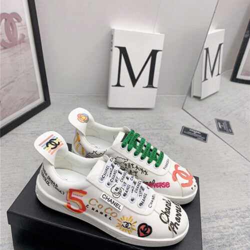 High Quality Luxury Chanel Classic Graffiti Sneakers – Style 93990