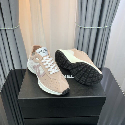High Quality Luxury Chanel Logo Suede Sneakers product detail