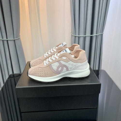 High Quality Luxury Chanel Logo Suede Sneakers product detail