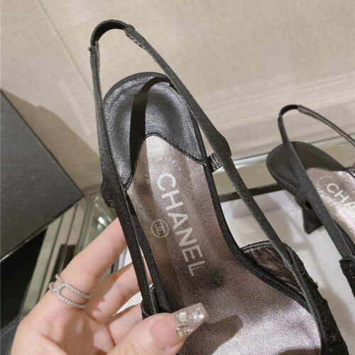 High Quality Luxury Chanel Vintage Lace Heeled Sandals – Style 81510 product detail