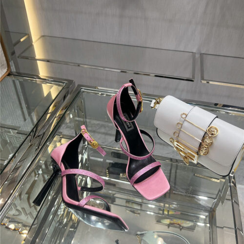 High Quality Luxury Fendi Joint Catwalk Show Sandals – Style 75827 alternate view