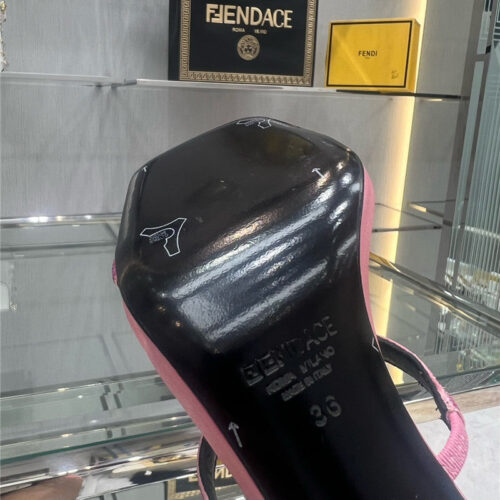High Quality Luxury Fendi Joint Catwalk Show Sandals – Style 75827 product detail
