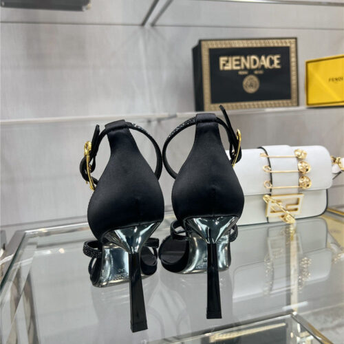 High Quality Luxury Fendi Joint Catwalk Show Sandals – Style 34579 product detail
