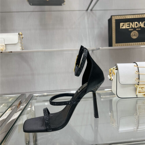 High Quality Luxury Fendi Joint Catwalk Show Sandals – Style 34579 product detail