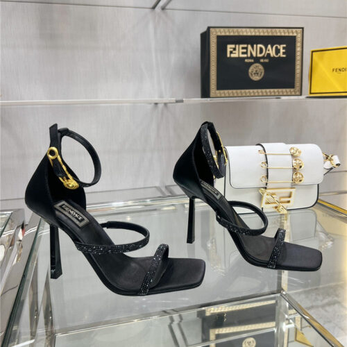 High Quality Luxury Fendi Joint Catwalk Show Sandals – Style 34579