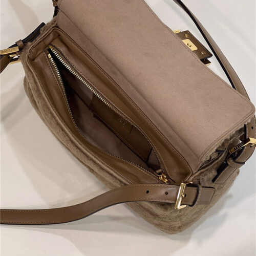 High Quality Luxury Fendi Lambswool Baguette Bag – Style 32535 product detail
