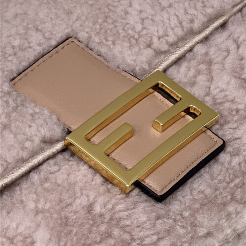 High Quality Luxury Fendi Lambswool Baguette Bag product detail