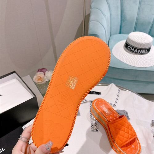 High Quality Luxury Chanel Flat Platform Slippers product detail