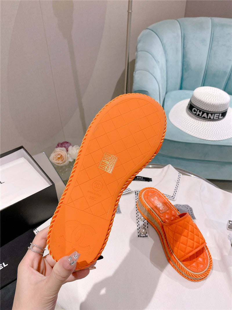 High Quality Luxury Chanel Flat Platform Slippers product detail