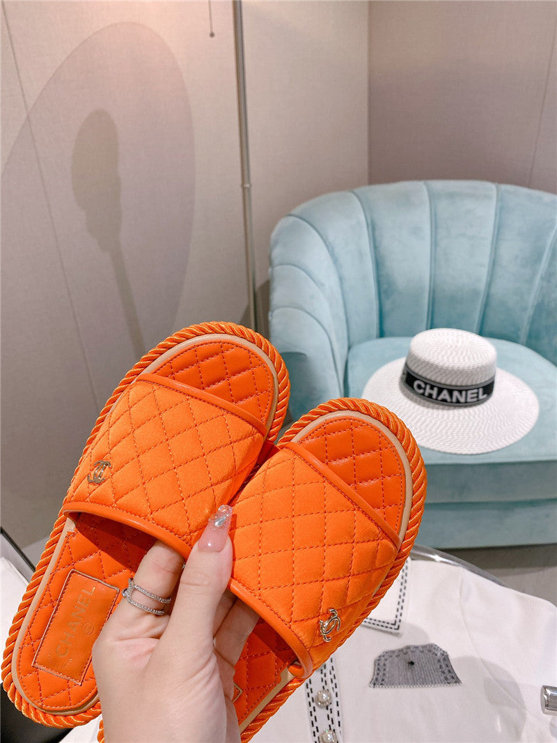 High Quality Luxury Chanel Flat Platform Slippers product detail