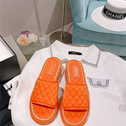 High Quality Luxury Chanel Flat Platform Slippers alternate view