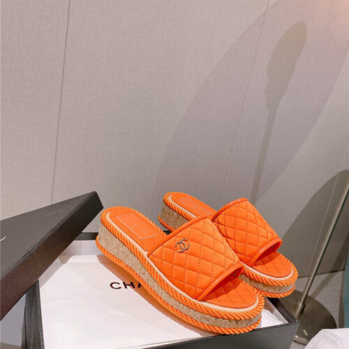 High Quality Luxury Chanel Flat Platform Slippers