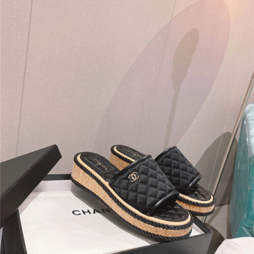 High Quality Luxury Chanel Flat Platform Slippers – Style 01478