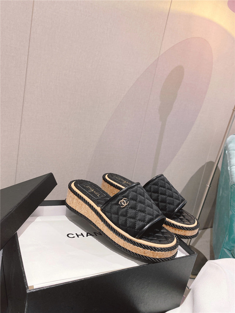 High Quality Luxury Chanel Flat Platform Slippers – Style 01478