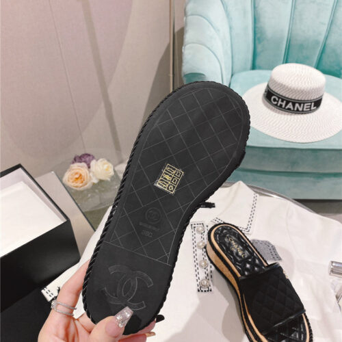 High Quality Luxury Chanel Flat Platform Slippers – Style 01478 product detail