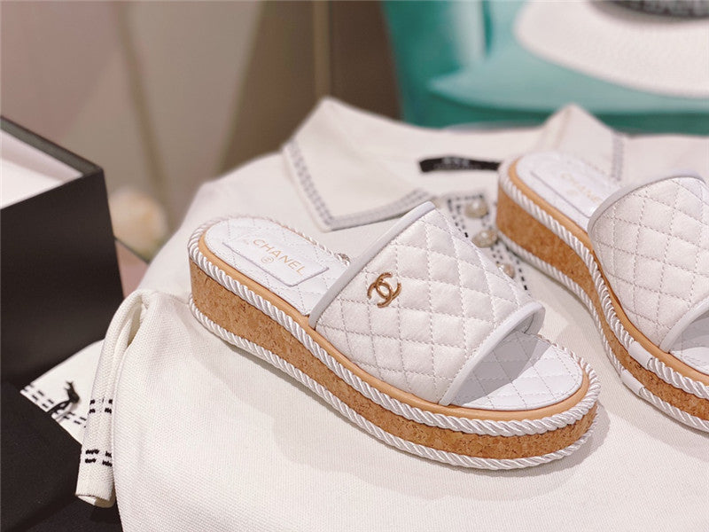 High Quality Luxury Chanel Flat Platform Slippers – Style 32550 product detail