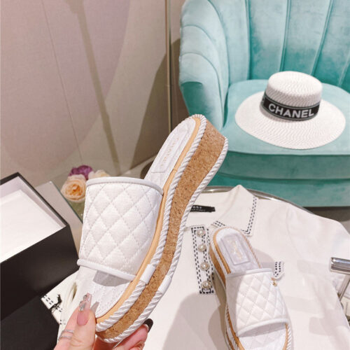 High Quality Luxury Chanel Flat Platform Slippers – Style 32550 product detail
